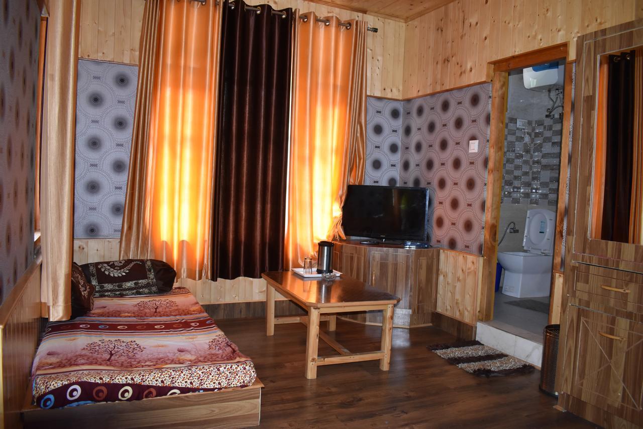 White House Kasol Hotell Eksteriør bilde