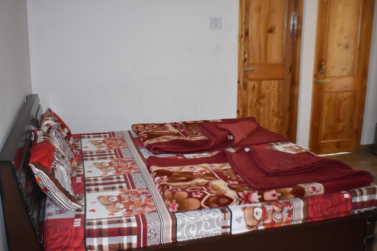White House Kasol Hotell Eksteriør bilde